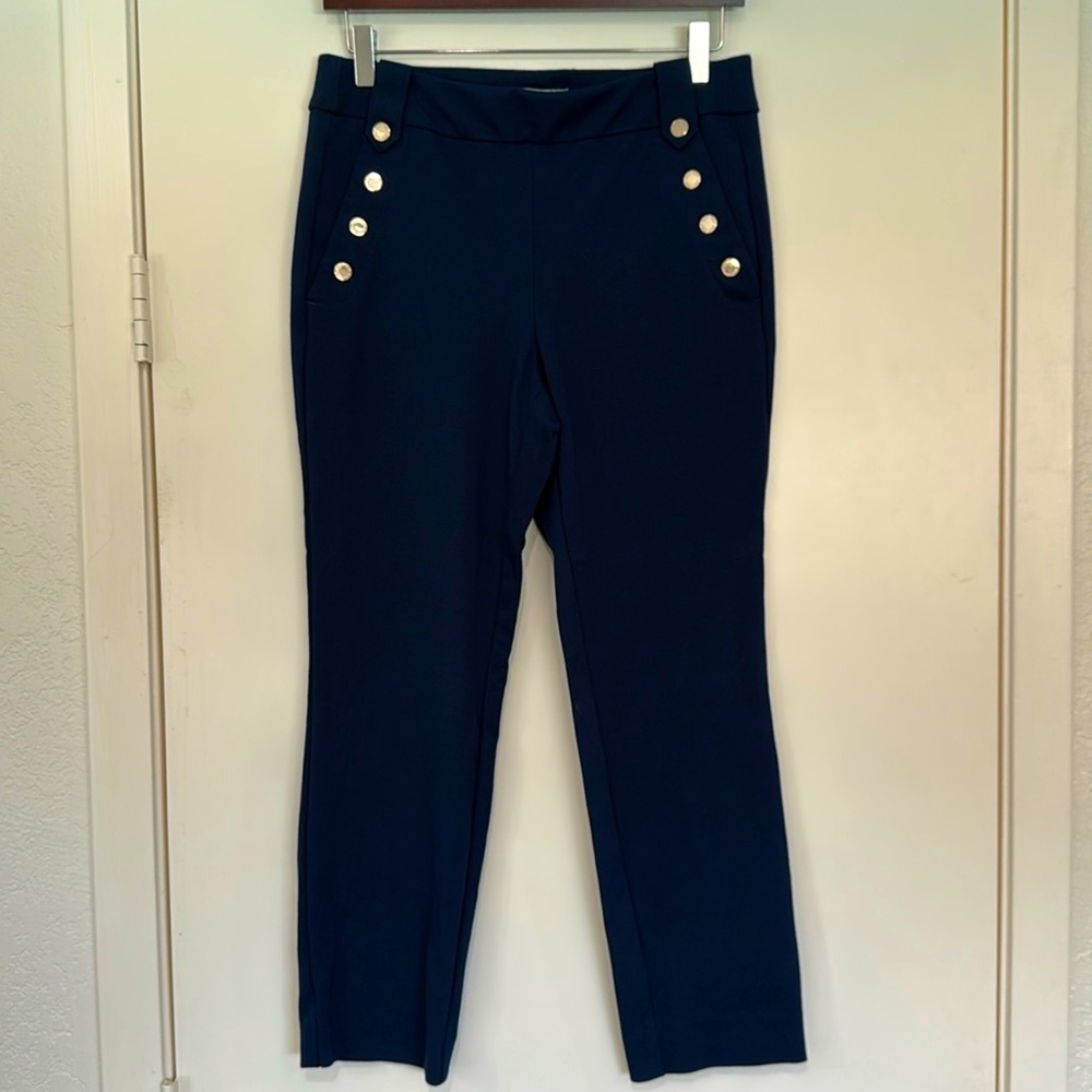 Women’s pants. White House Black Market Outlet. Jolie Button Straight Luxe